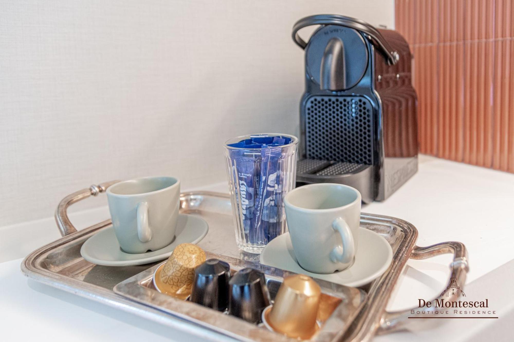 De Montescal- Montparnasse Central With Ac 11 To 14M2 Studio In A Prime Location Paris Bagian luar foto