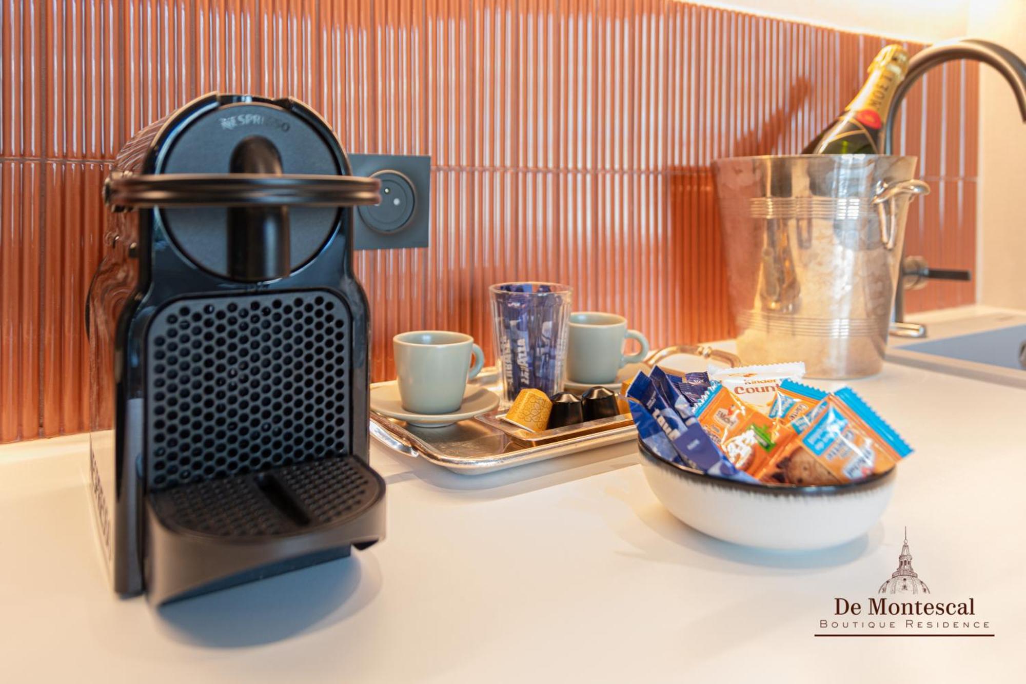 De Montescal- Montparnasse Central With Ac 11 To 14M2 Studio In A Prime Location Paris Bagian luar foto