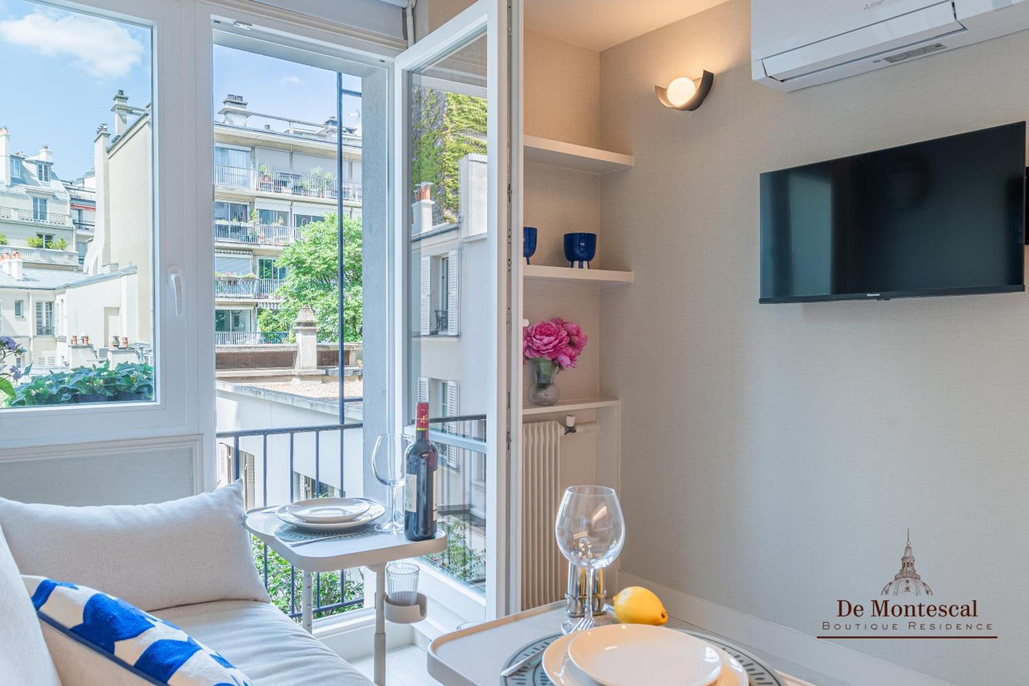 De Montescal- Montparnasse Central With Ac 11 To 14M2 Studio In A Prime Location Paris Bagian luar foto