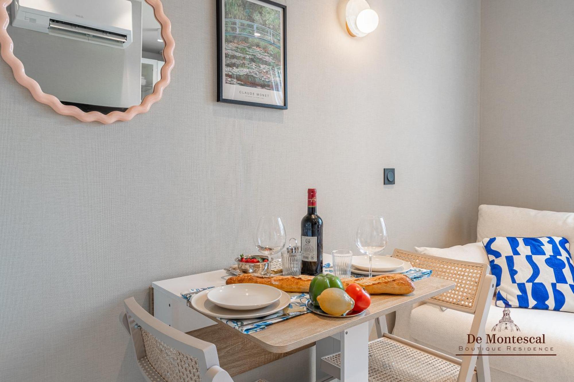 De Montescal- Montparnasse Central With Ac 11 To 14M2 Studio In A Prime Location Paris Bagian luar foto