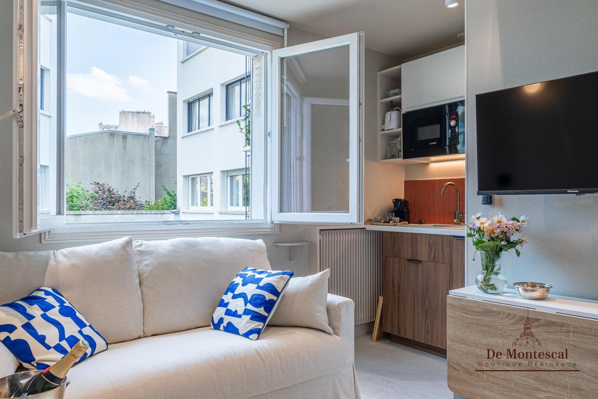 De Montescal- Montparnasse Central With Ac 11 To 14M2 Studio In A Prime Location Paris Bagian luar foto