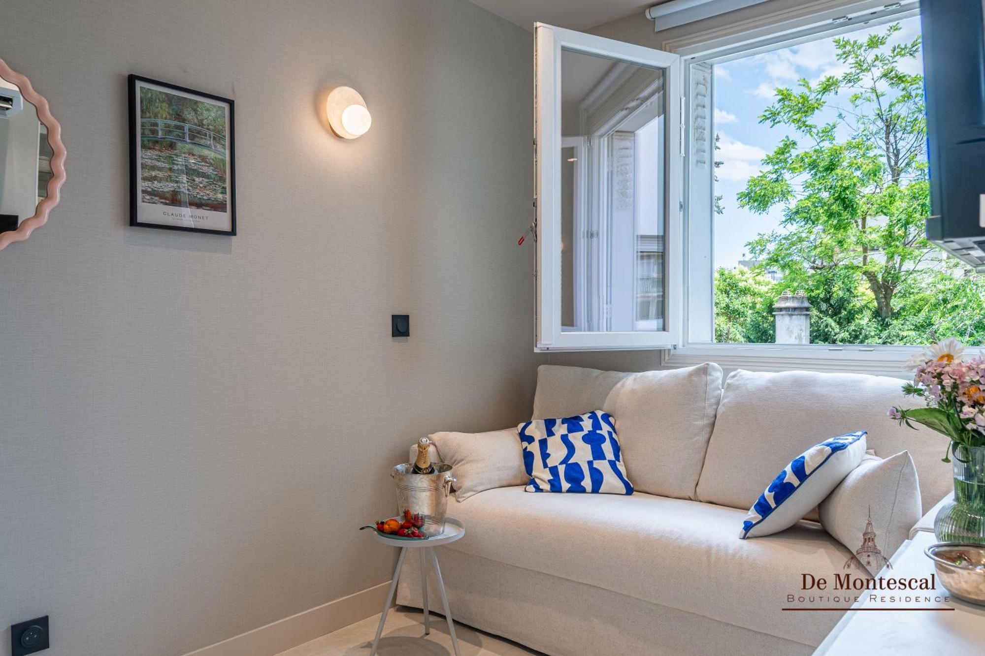 De Montescal- Montparnasse Central With Ac 11 To 14M2 Studio In A Prime Location Paris Bagian luar foto